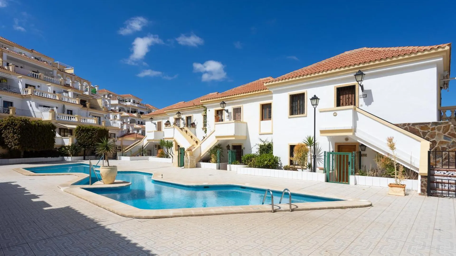 Apartament Seaescape With Ocean, King Size Bed, Wifi, Smart Tv, Free Parking 2 Pools Access Costa Adeje  Hiszpania